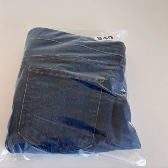 NYDJ Women’s Sheri Slim Fit Jeans - Picture 14 of 14